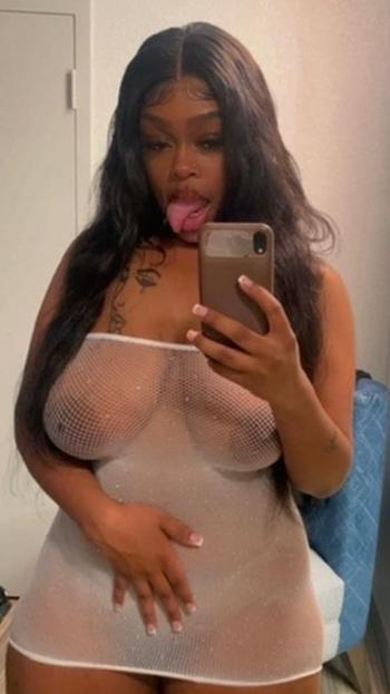 Karisma , 24  female escort, Saginaw